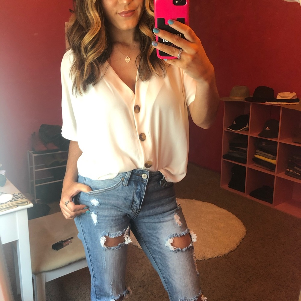 Medium express T-shirt button up blouse